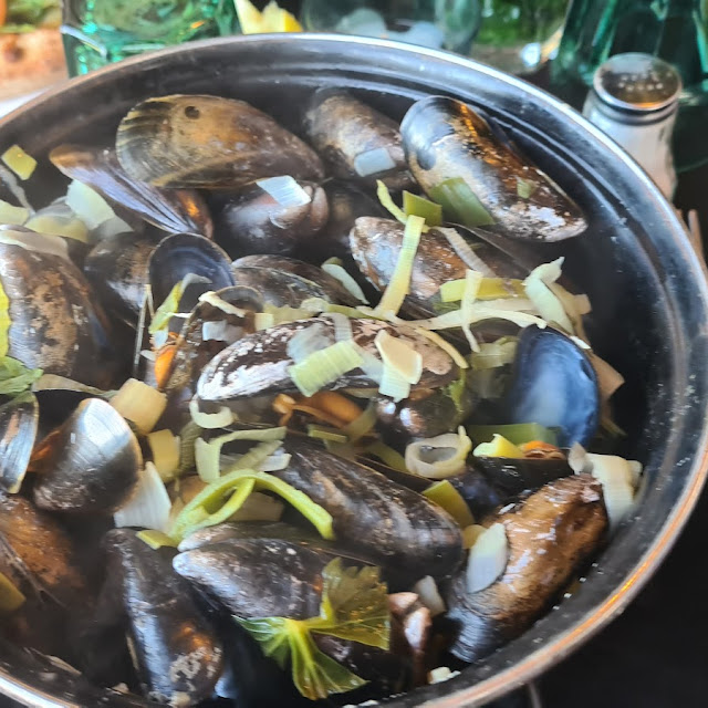 Moules Marinières