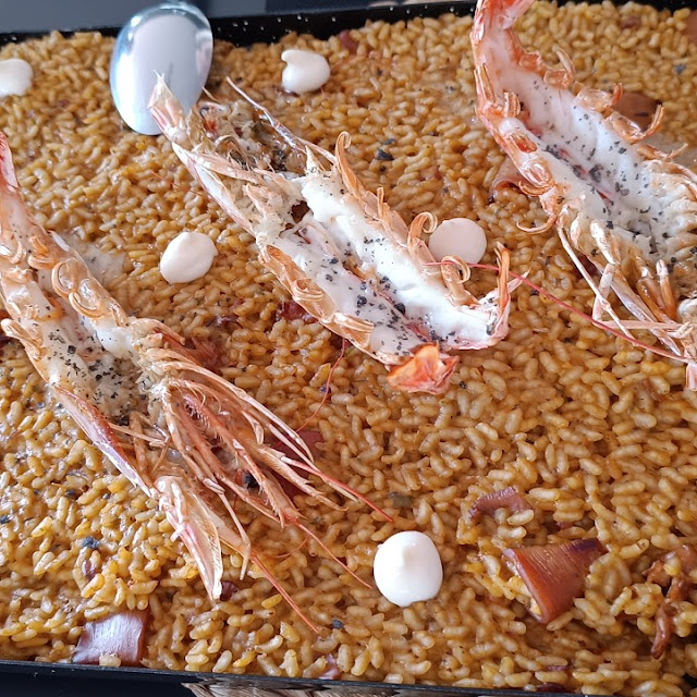 Arròs De Marisc A La Llauna Amb Gambeta Roja