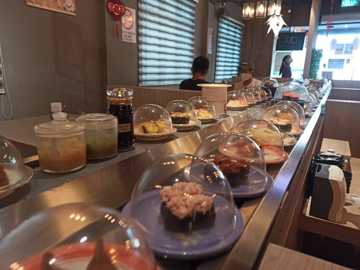 Daigoro Sushi Japanese Restaurant - Photo 5