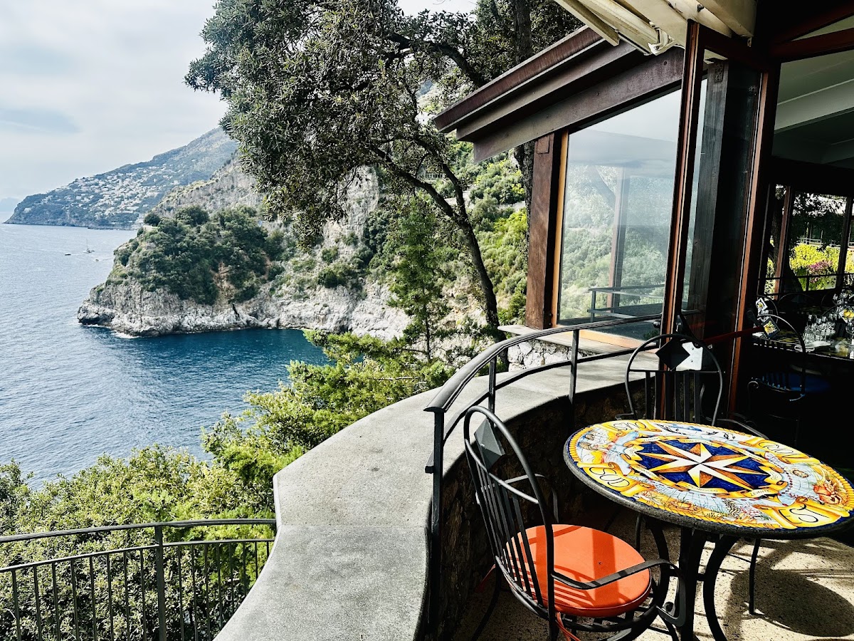 Calajanara Restaurant - Photo 2