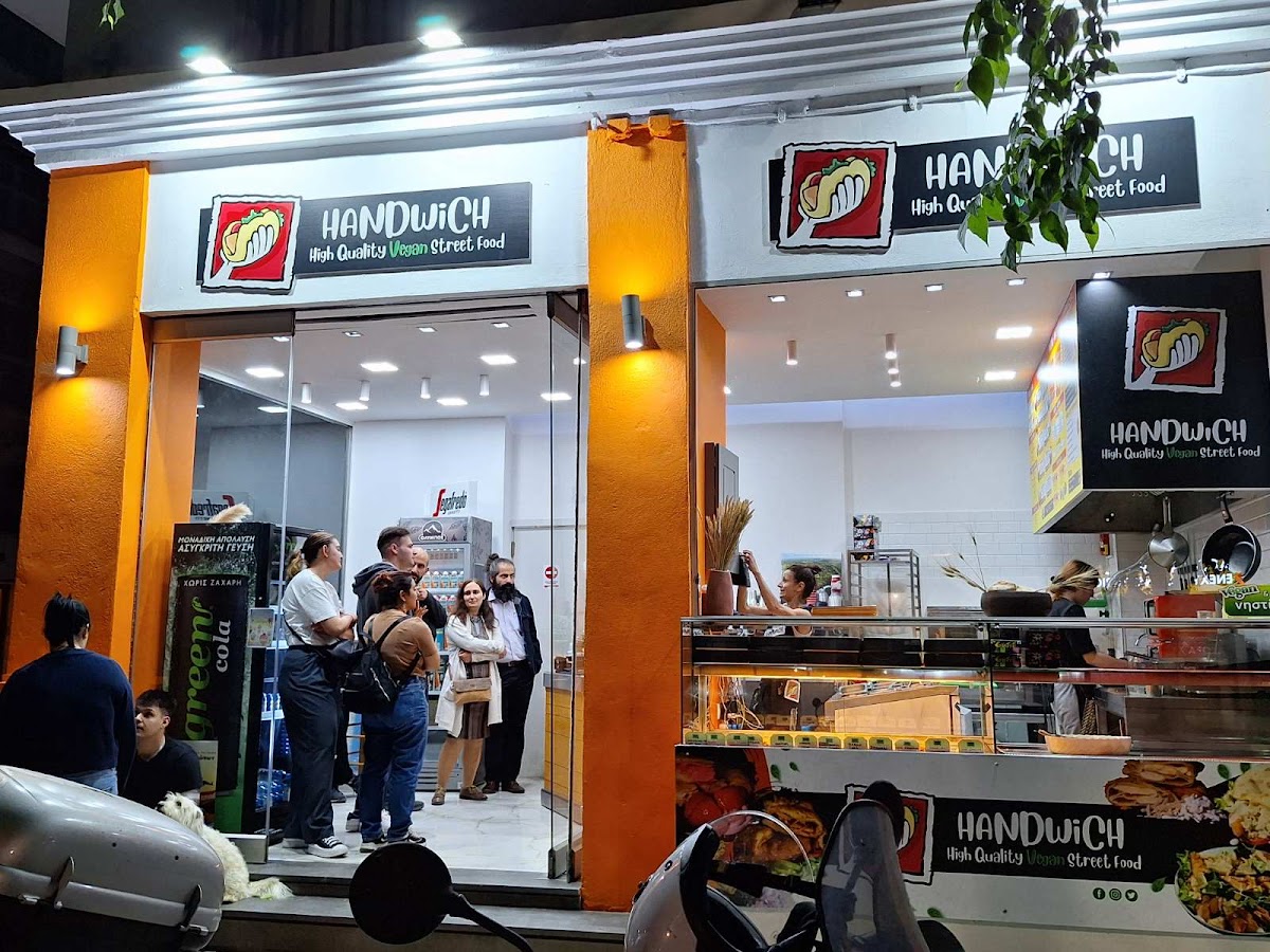 HANDWICH
