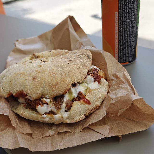 Smokey Steak Handwich