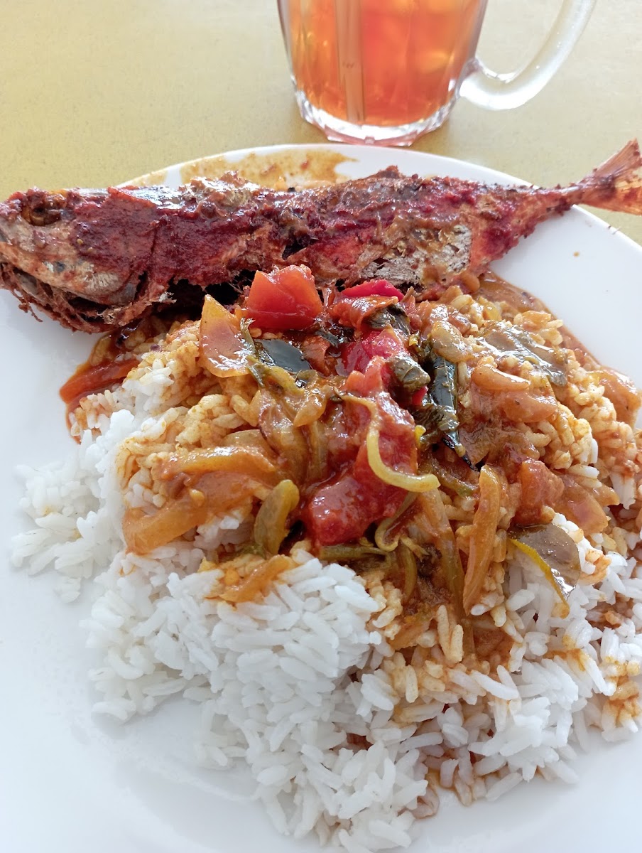 Nasi Kandar Mamu Malik - Photo 9