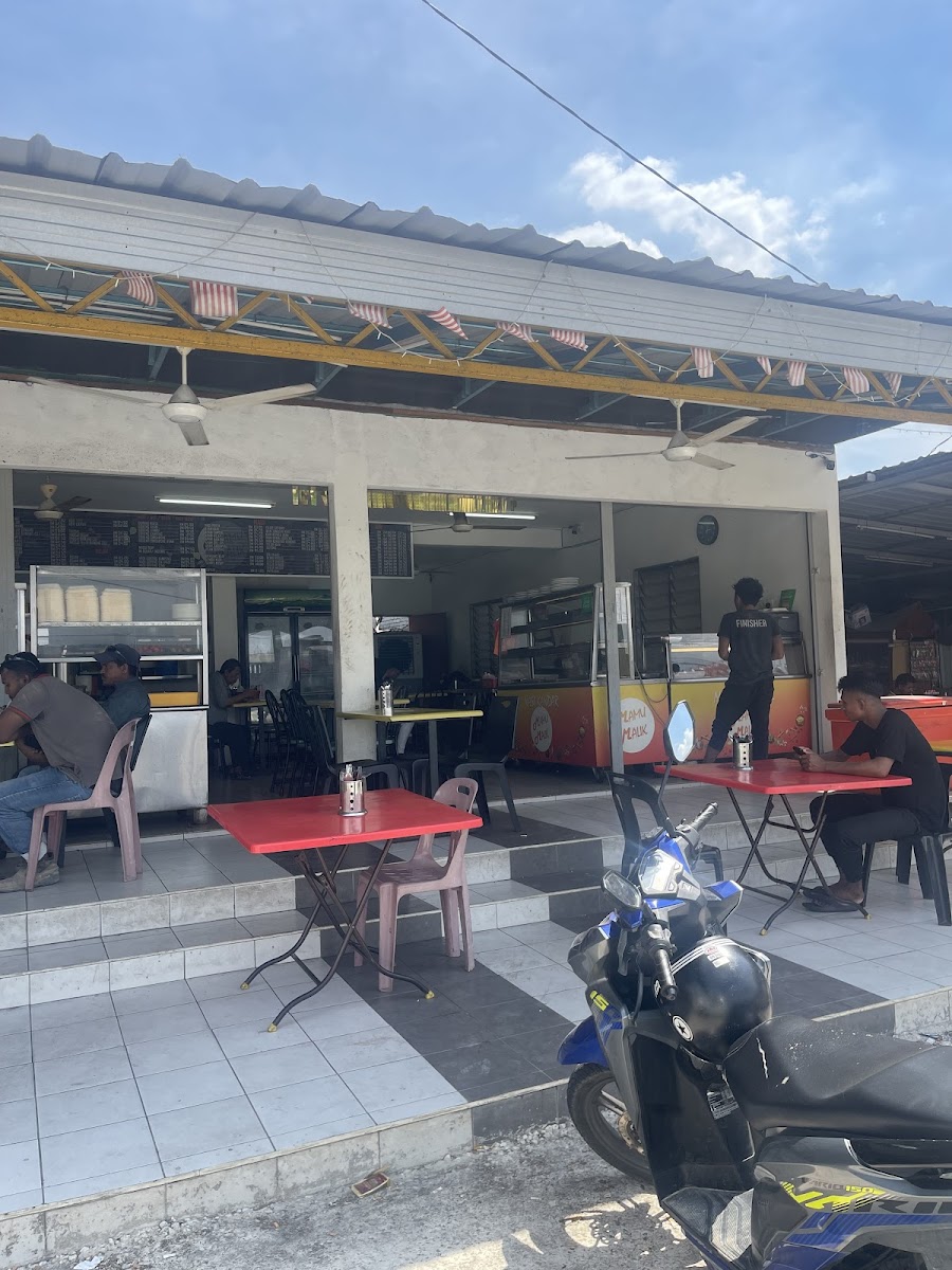 Nasi Kandar Mamu Malik - Photo 3