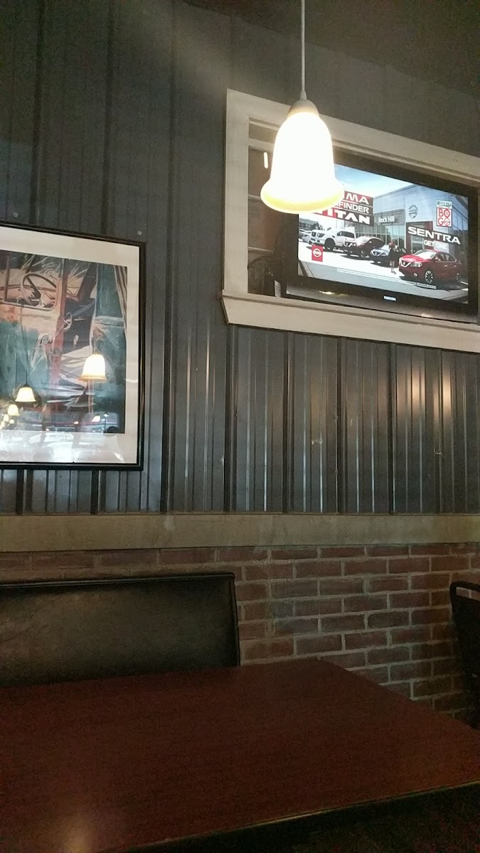 Phat Daddy's Cafe - Photo 9