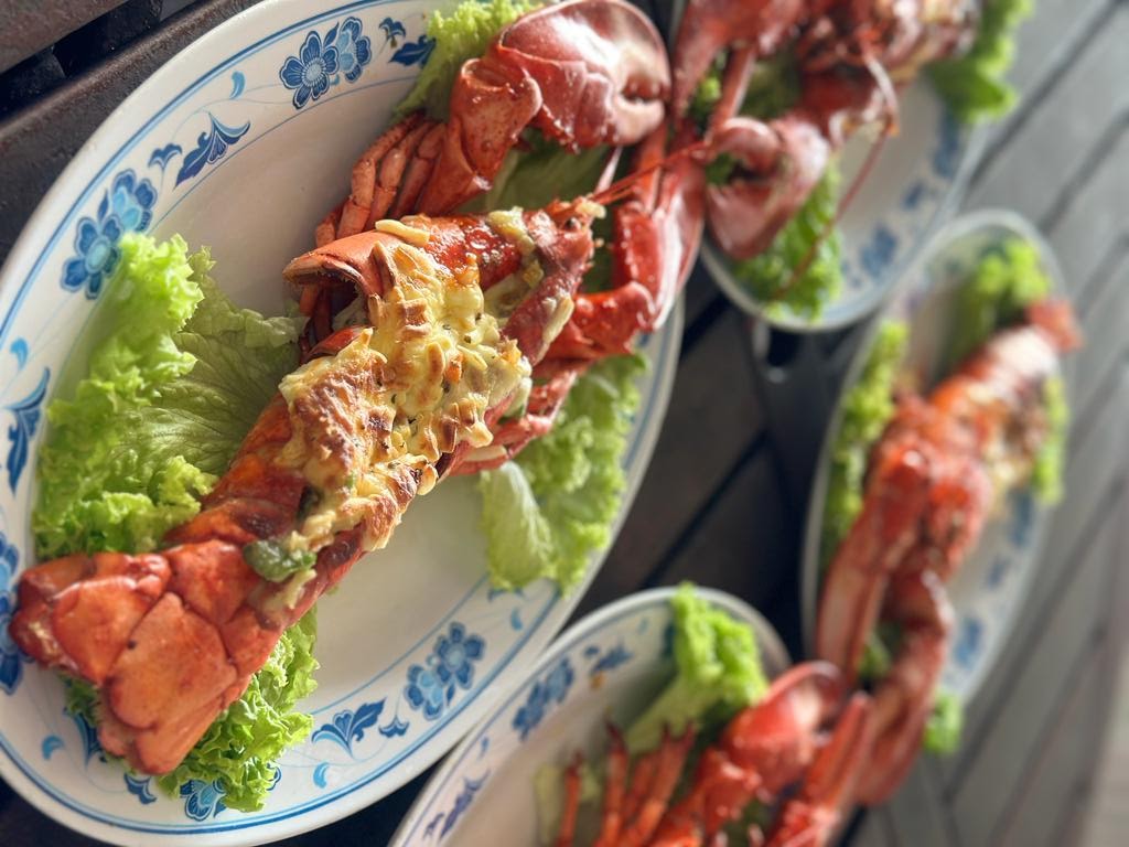 Garden Beach Seafood - Photo 2