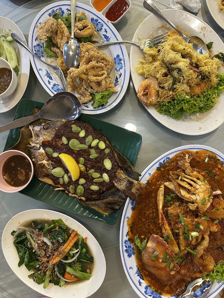 Garden Beach Seafood - Photo 3
