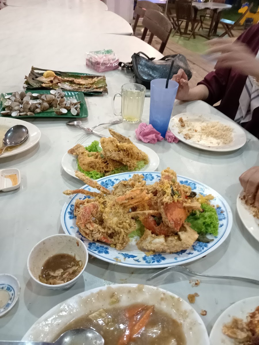 Garden Beach Seafood - Photo 5