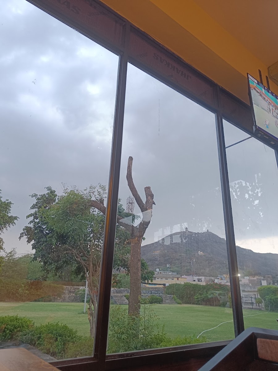 The Kila Garden Restaurant - Photo 8