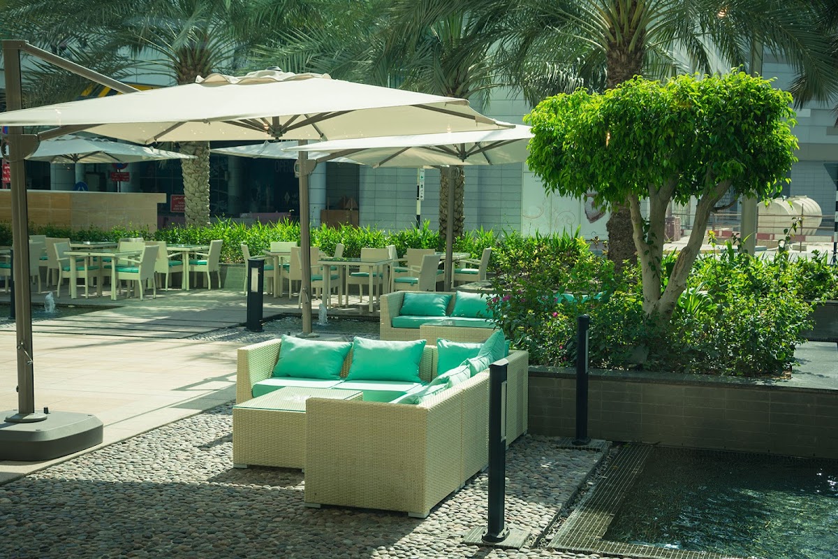 First Clique & Royal Prestige Restaurant & Café Marina Square - Photo 5
