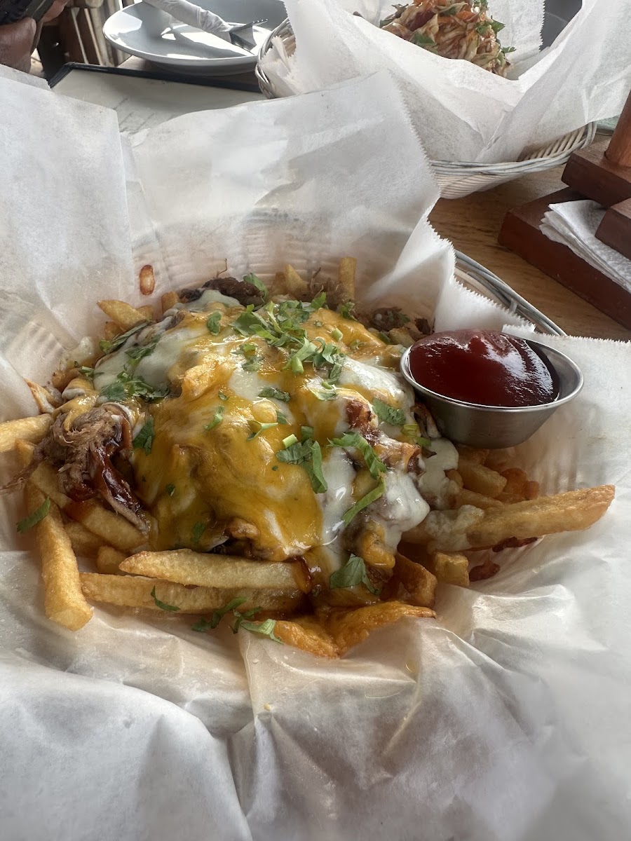 Rum Dog Bar and Grill - Photo 7