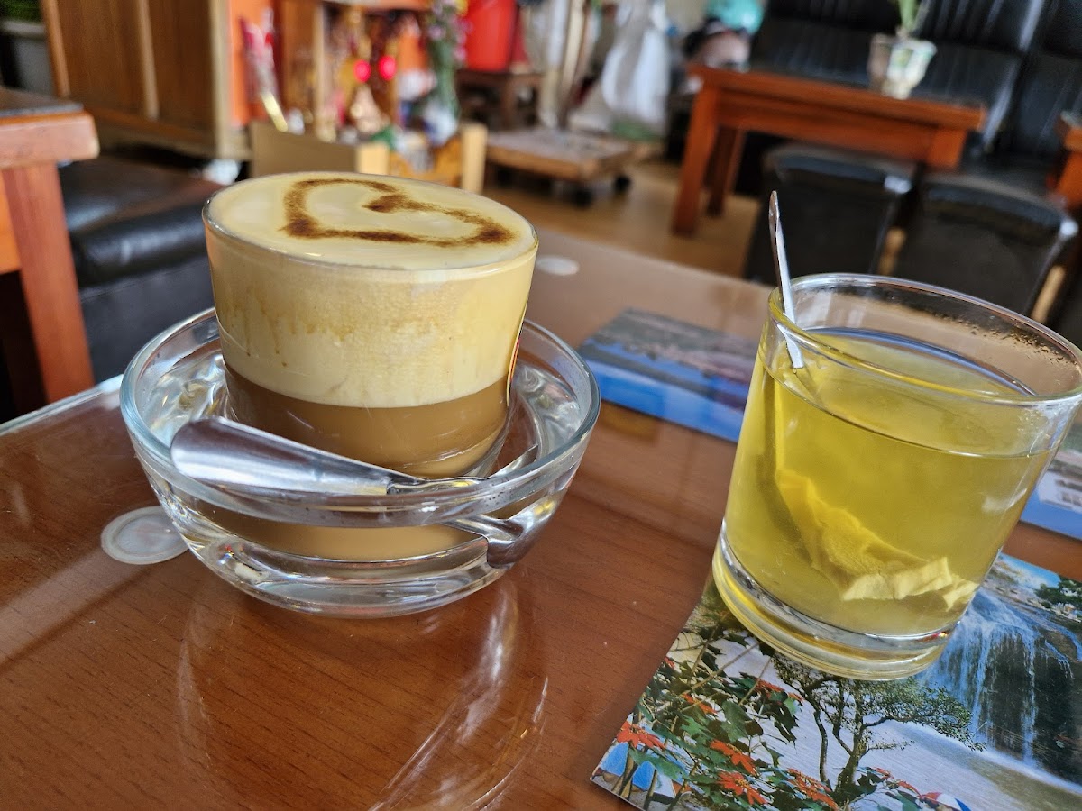 84 breakfast cafe - Photo 6