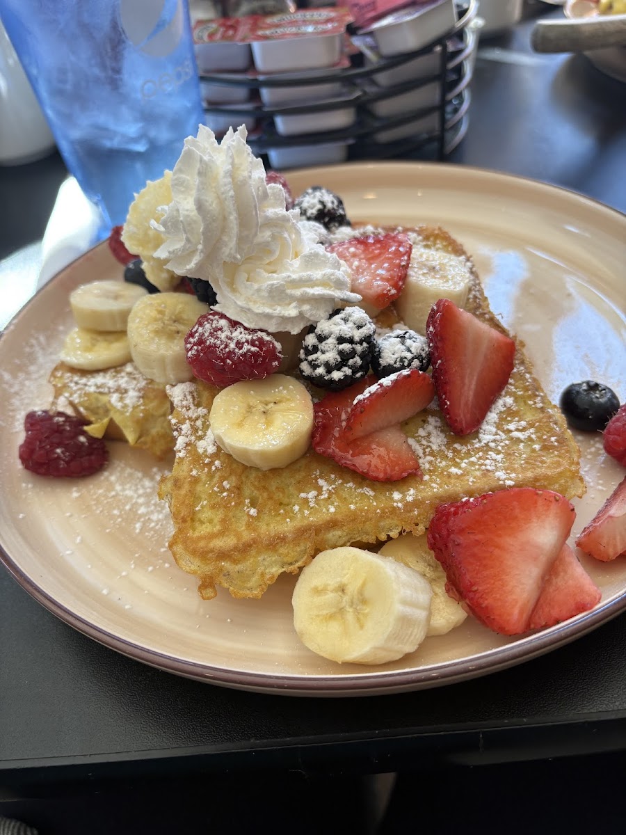 Charlie's Place Eatery - Photo 6