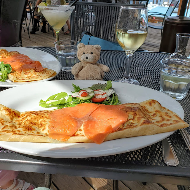 Seafood Crepe