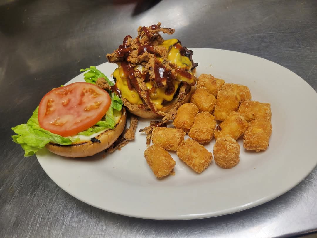 Checkers Family Restaurant - Photo 1