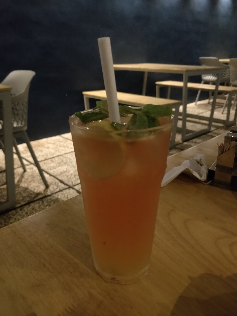 Kurma Restaurant - Photo 6