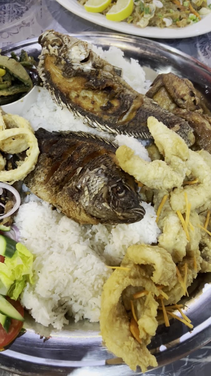 Kapamilya Asian Restaurant Faisaliyah - Photo 1