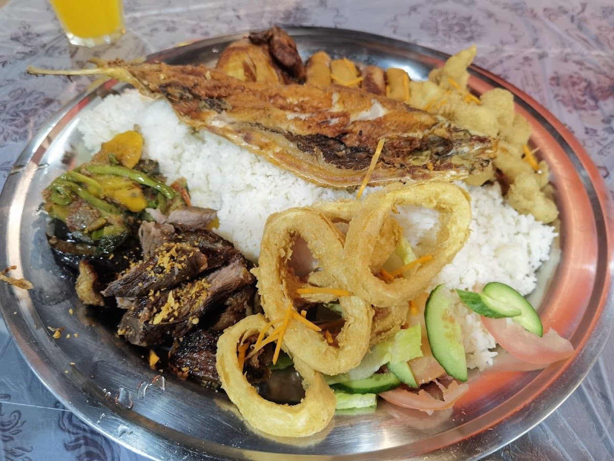 Kapamilya Asian Restaurant Faisaliyah - Photo 2