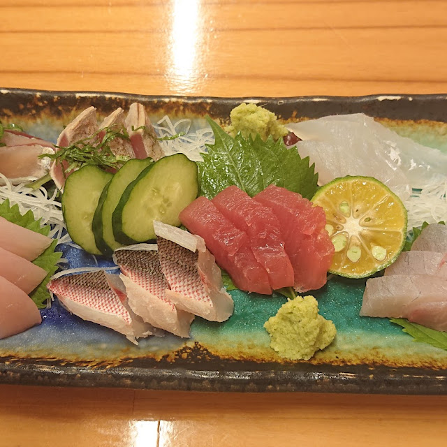 刺身盛り合わせ