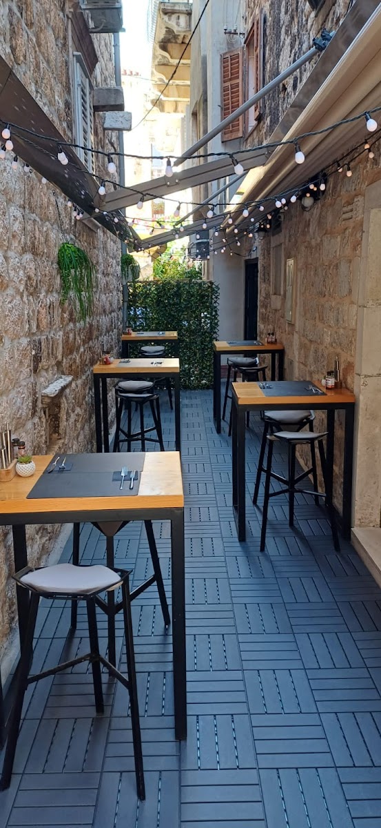 Let's TACO 'bout Hvar