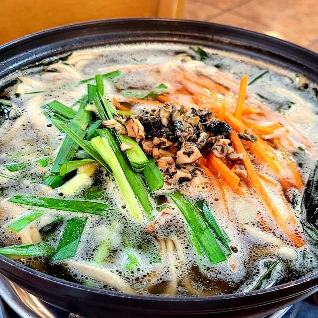 보말톳칼국수