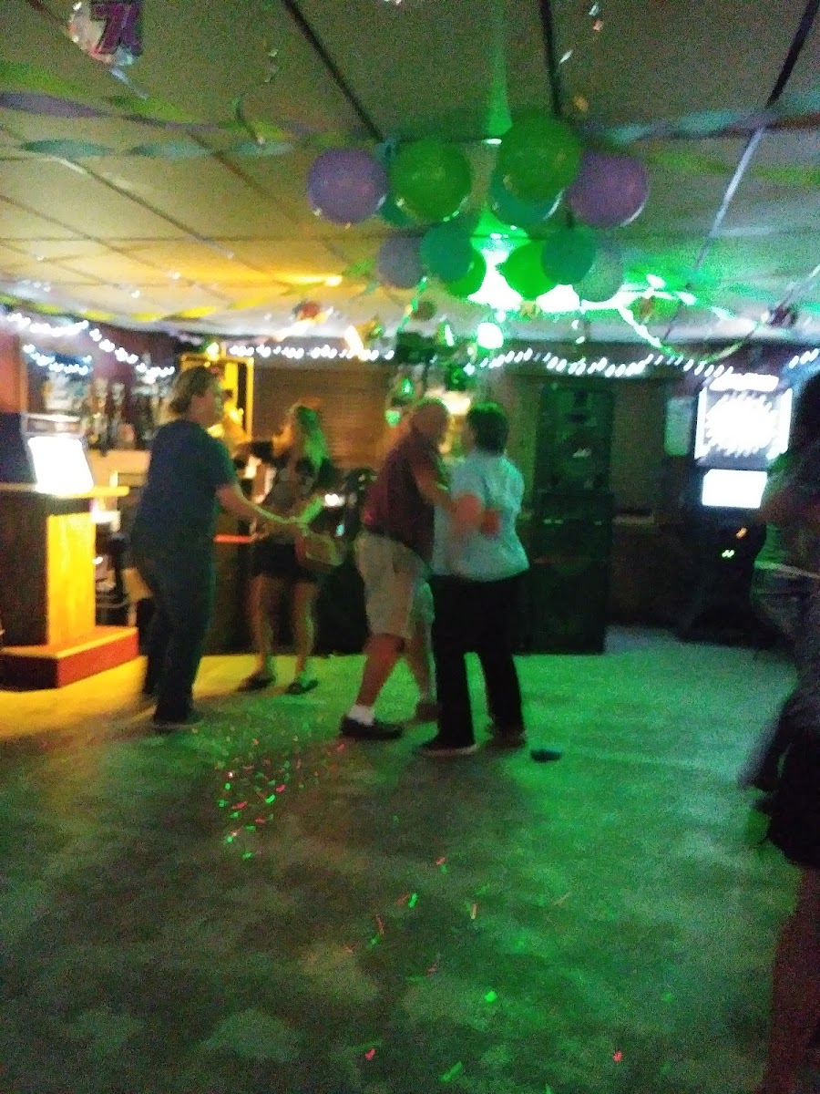 Cindy's Bar and Grill - Photo 7