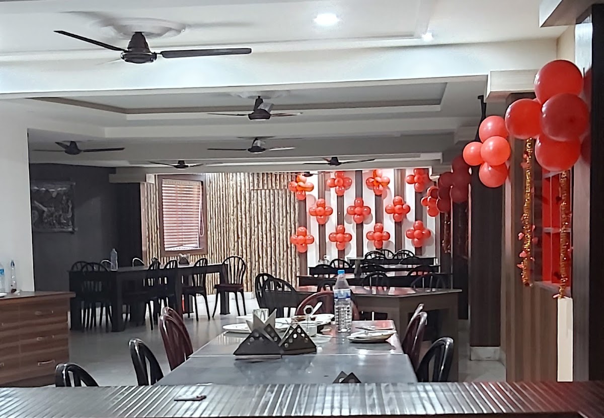 Blackwood Restaurant & Banquet Hall - Photo 2