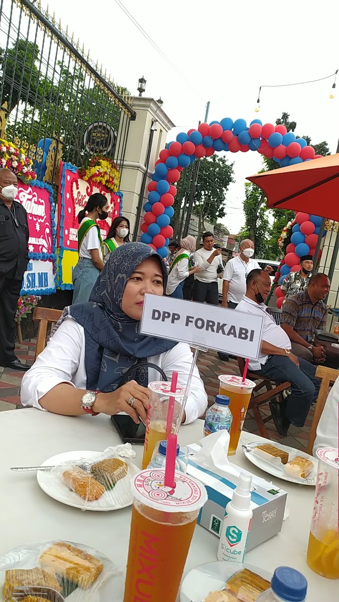 ASSYIIK Resto Setu Cipayung - Photo 1