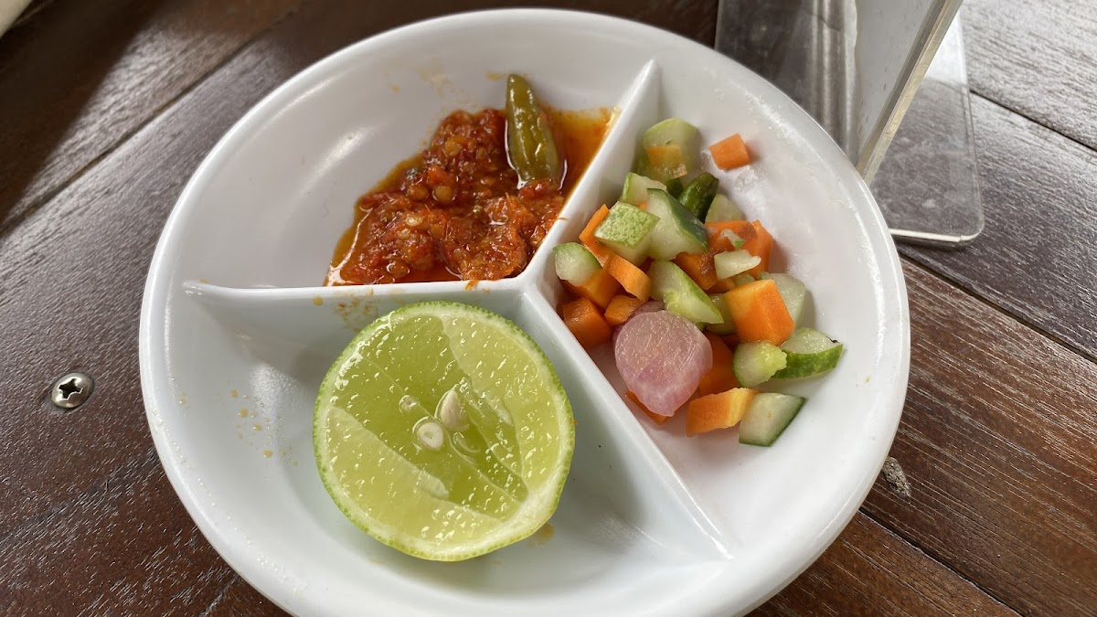 ASSYIIK Resto Setu Cipayung - Photo 7
