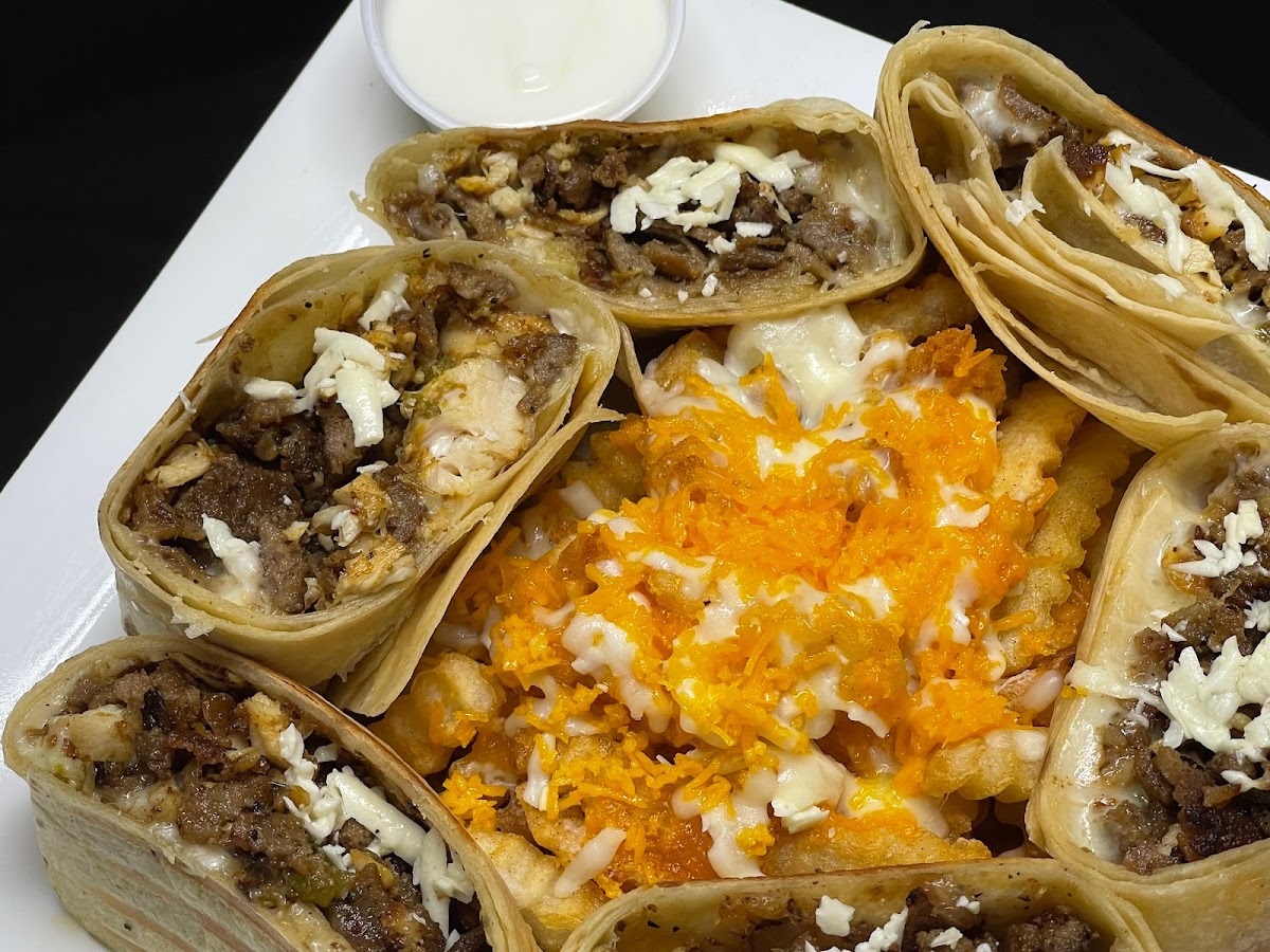 Sparta Greek Grill - Photo 5