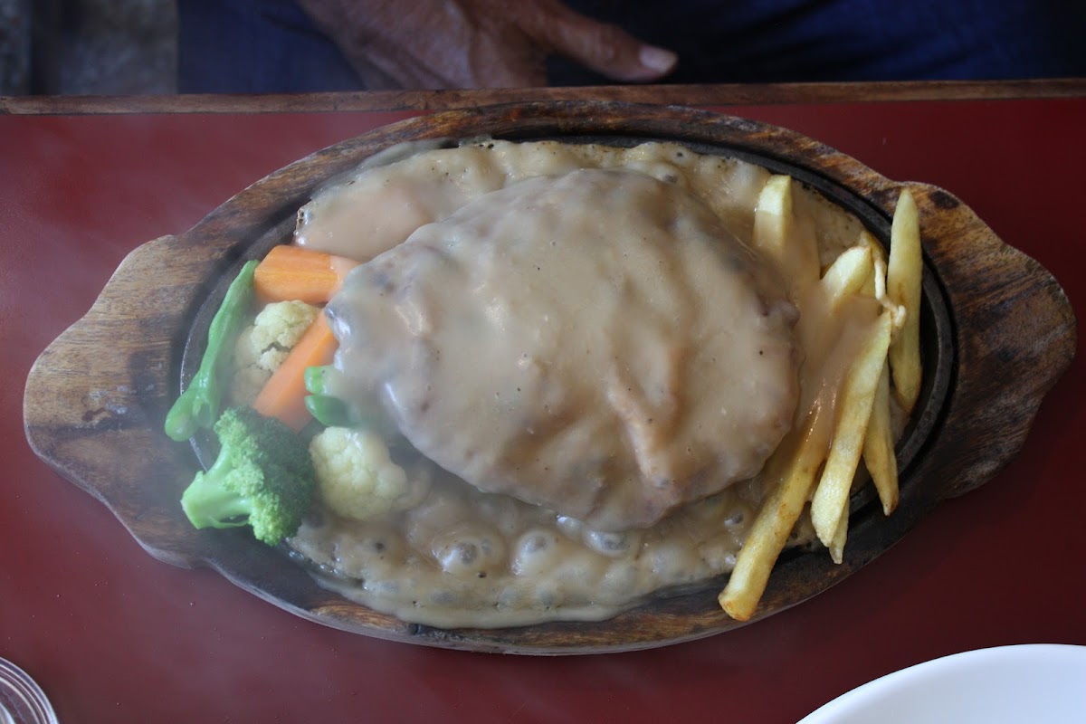 Downtown Restaurant - Photo 6