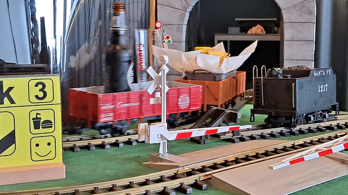 Railroad caffe - Photo 7