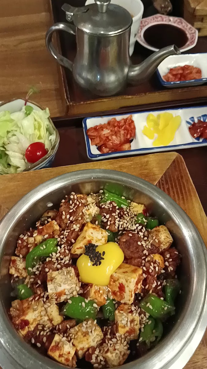 korean restaurant Damsot Ikseon - Photo 1