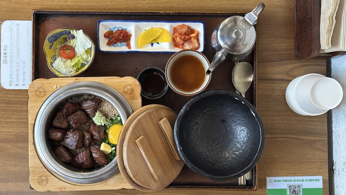 korean restaurant Damsot Ikseon - Photo 3