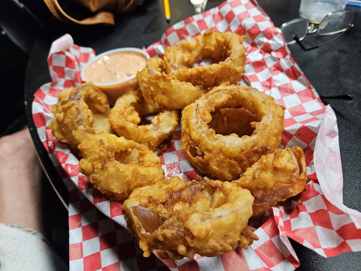 Sweet Home Saloon & Grill - Photo 4