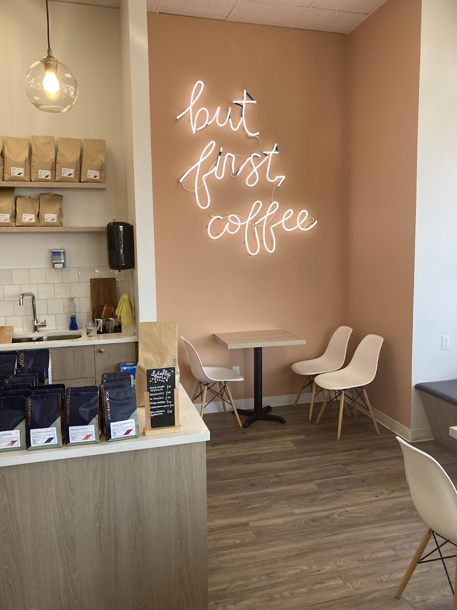Krew Cafe - Photo 3