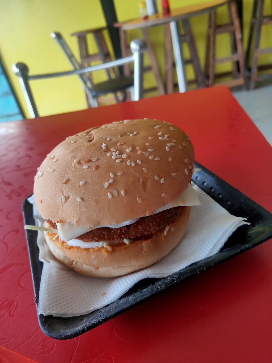 GOLI Vadapav warora (cafe ) - Photo 5