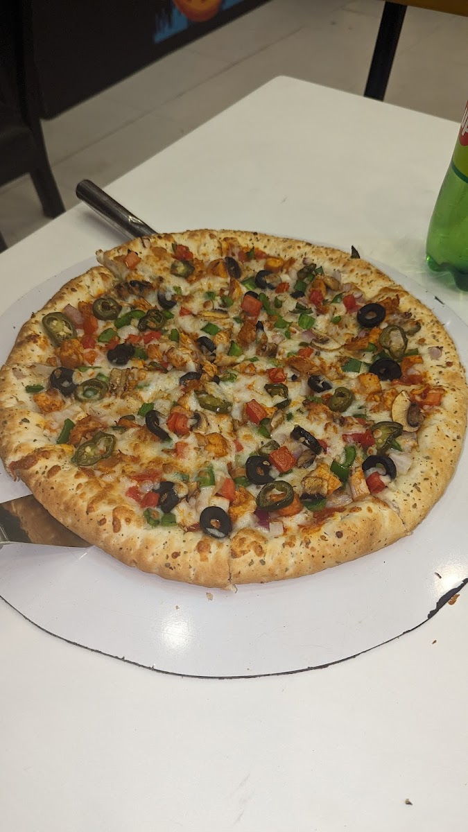 The Big Pizza - DHA - Photo 5