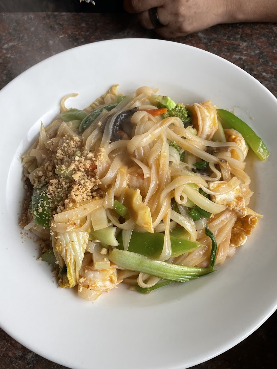 May Asian Cuisine - Photo 2