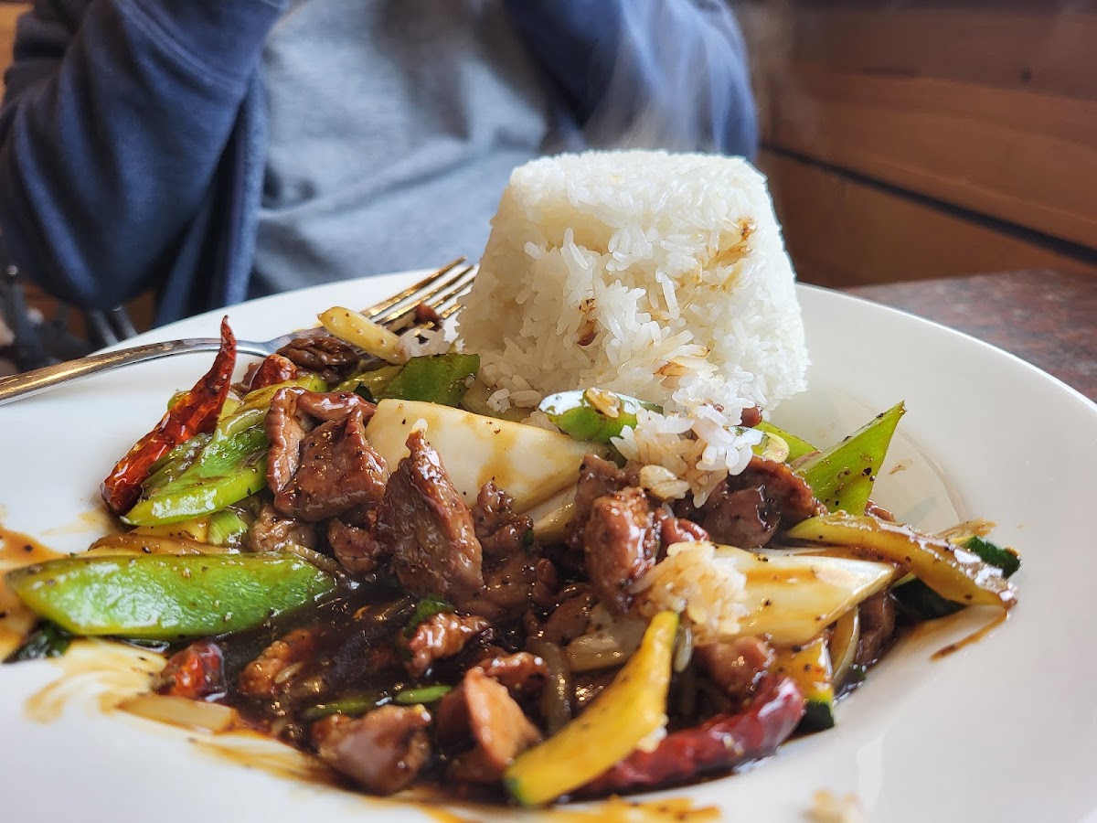 May Asian Cuisine - Photo 3