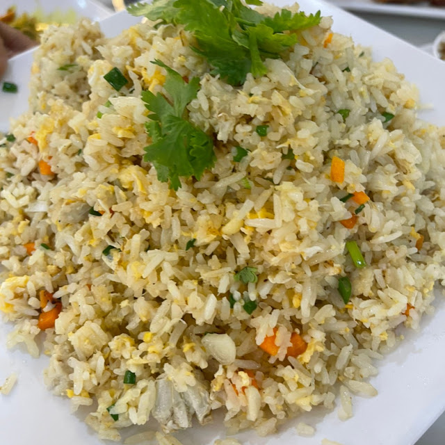 ข้าวผัดปูจานใหญ่