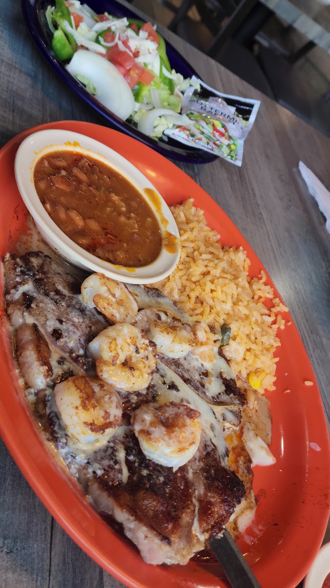 Cantina Amigo's - Photo 1