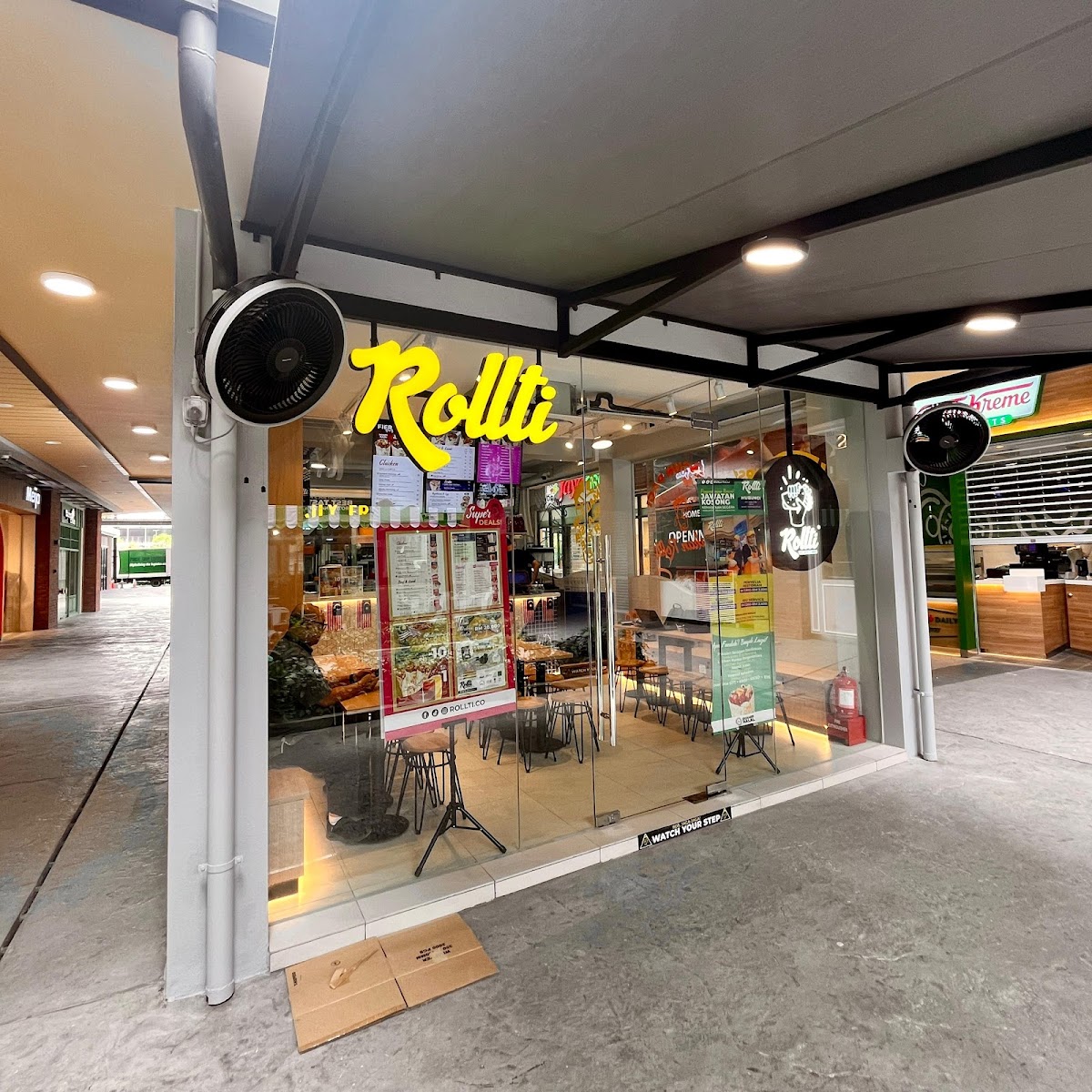 Rollti (Elmina Lakeside)