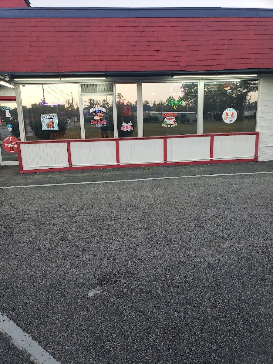 THE FREEZE RESTAURANT - Photo 7