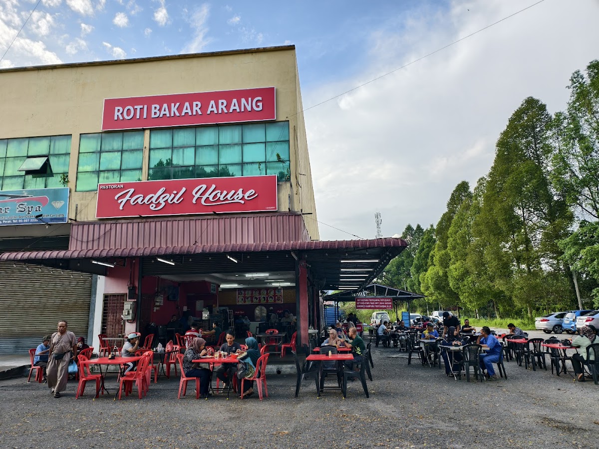 Roti Bakar Arang Fadzil House