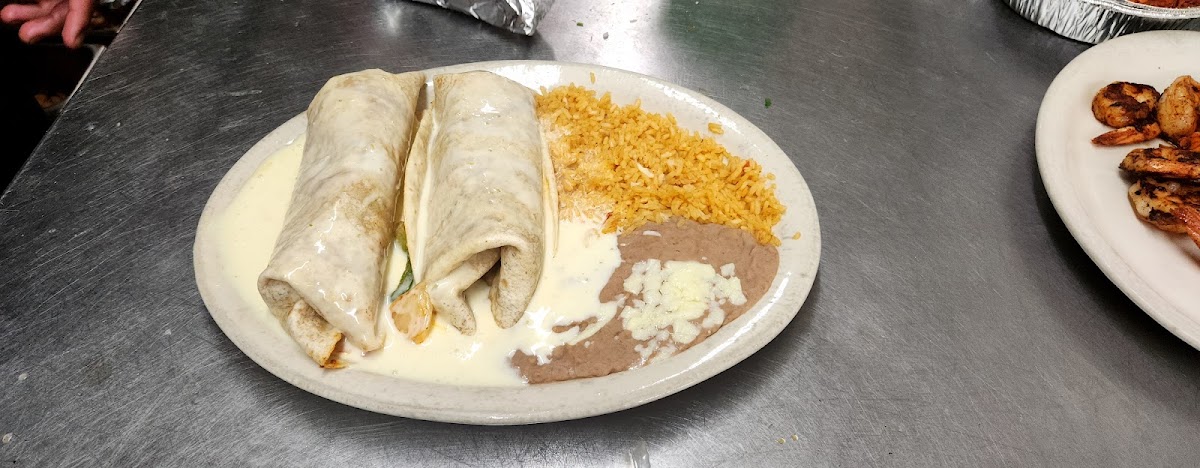 El Flamingo Mexican Restaurant - Photo 6