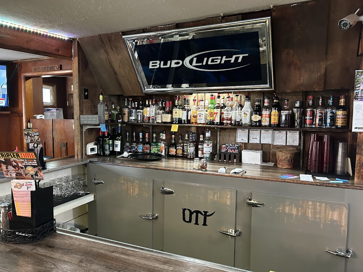 Old Tavern Inn