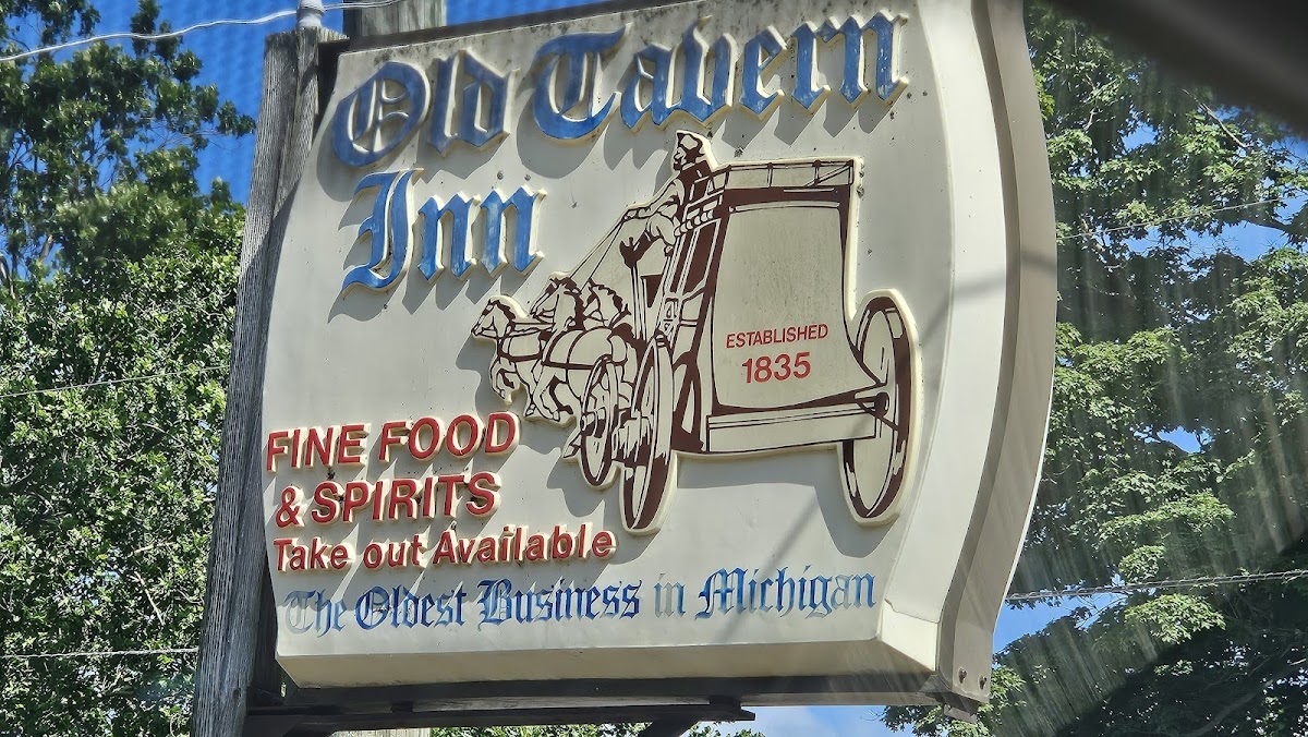 Old Tavern Inn - Photo 2