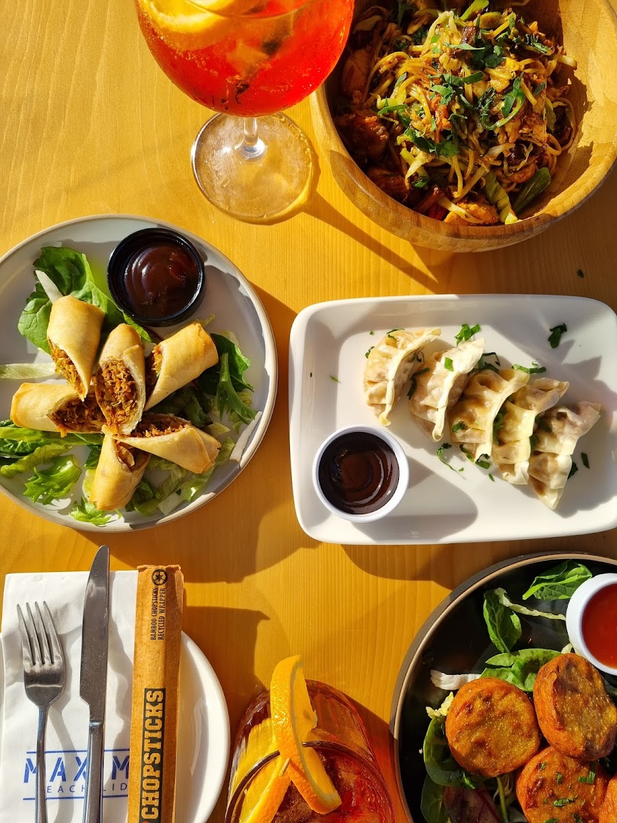 Maxima Bar & Restaurant - Photo 3