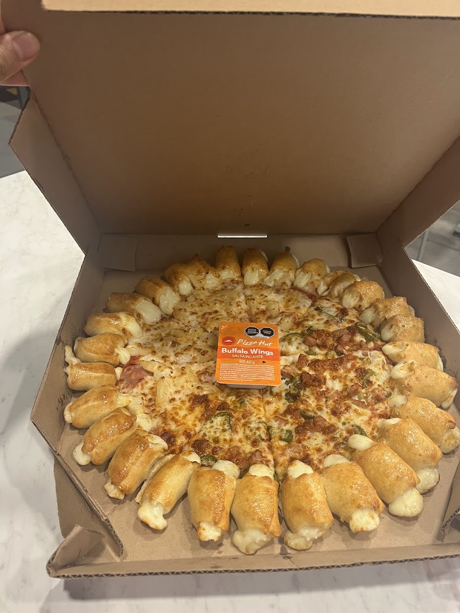 Pizza Hut Plaza Paseo Poniente - Photo 2